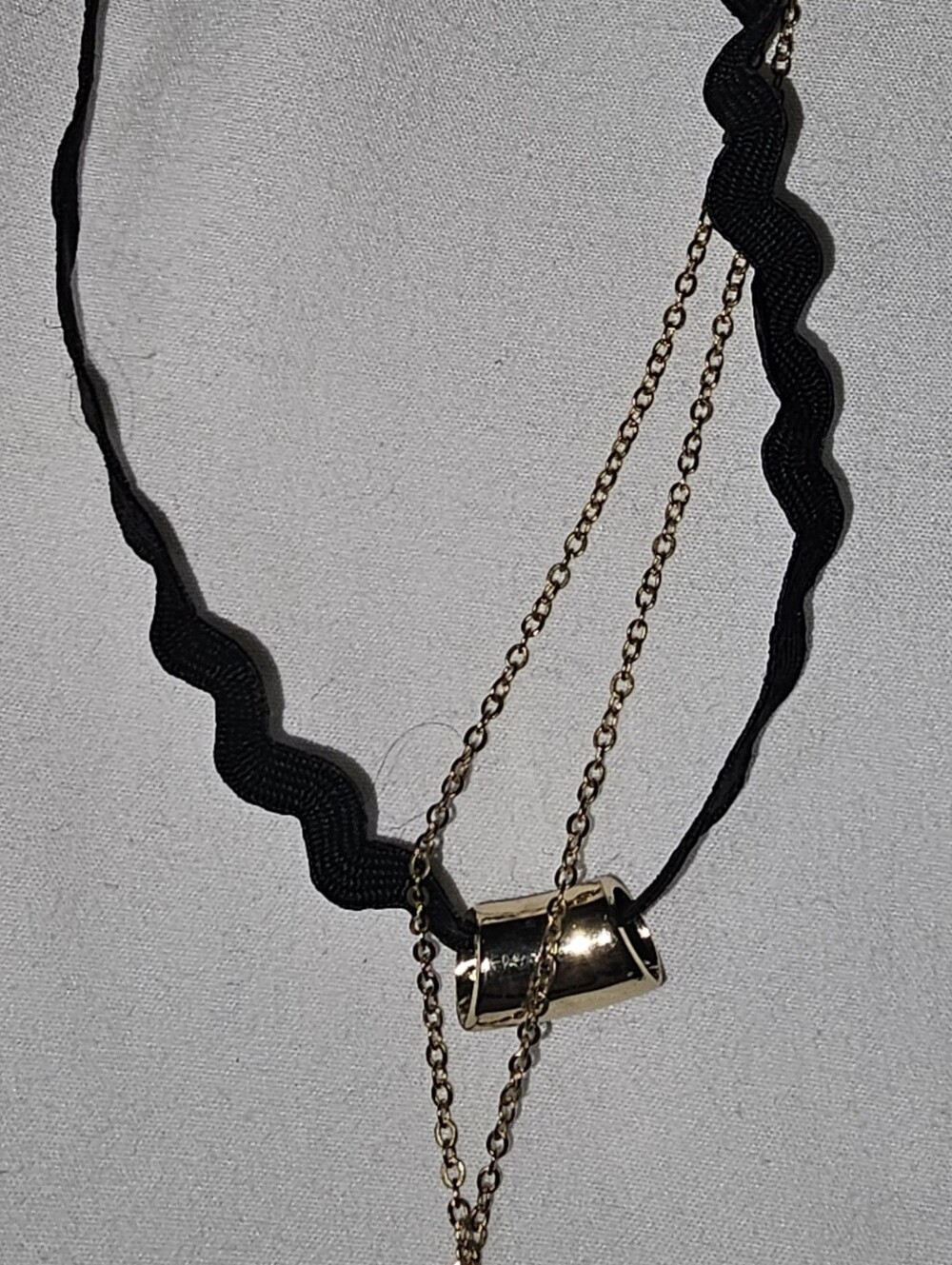 Chokers - Picture 5 of 6